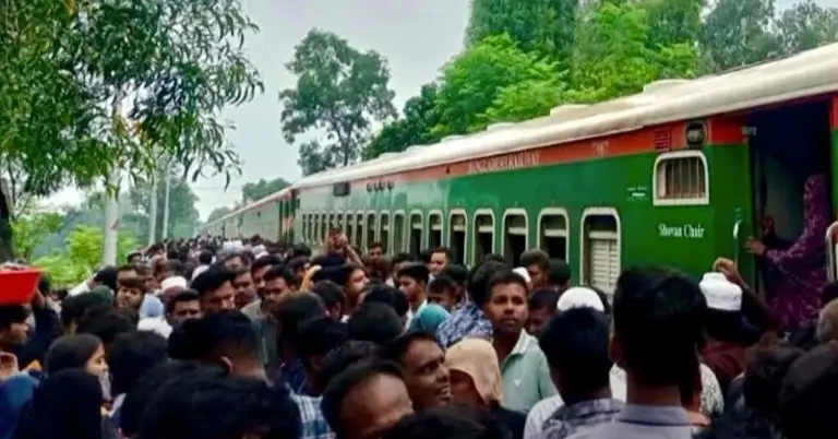 সিল্কসিটি এক্সপ্রেস ট্রেন